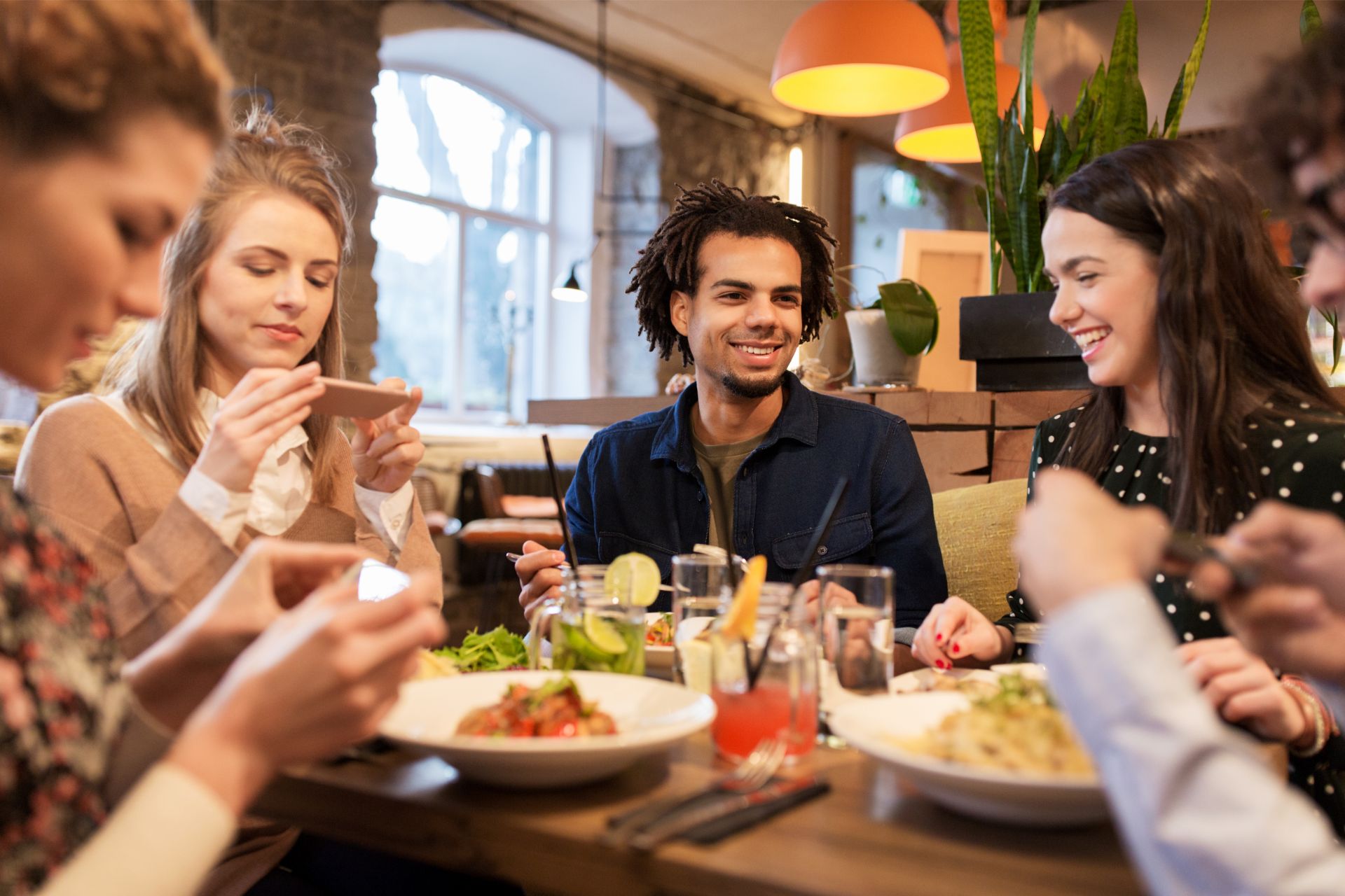 how to meet people